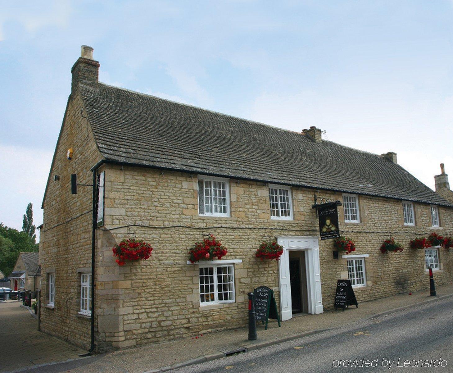 Queens Head Inn Nassington Exterior photo