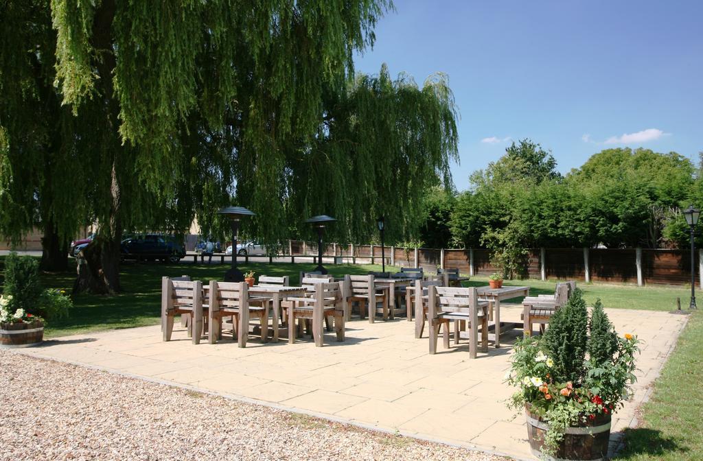 Queens Head Inn Nassington Exterior photo