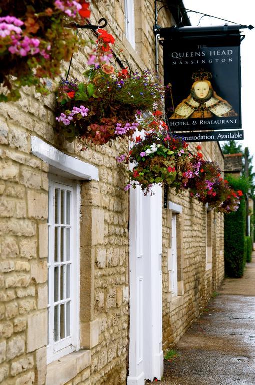 Queens Head Inn Nassington Exterior photo